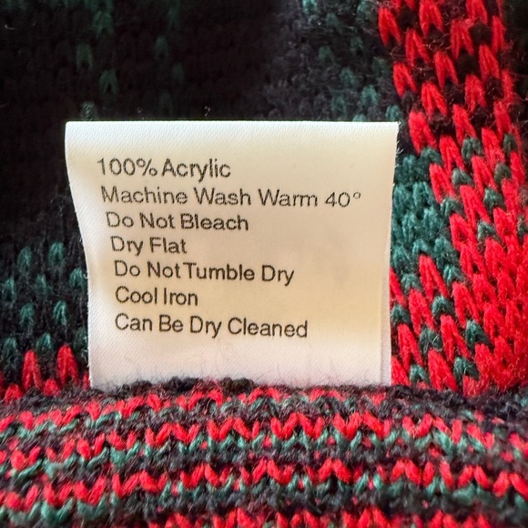 Cresta Knitwear Made in Scotland Acrylic Crewneck Sweater in Size XL - Picture 5 of 6